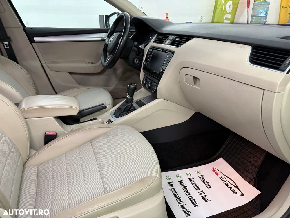 Skoda Octavia 1.6 TDI ELEGANCE DSG - 19