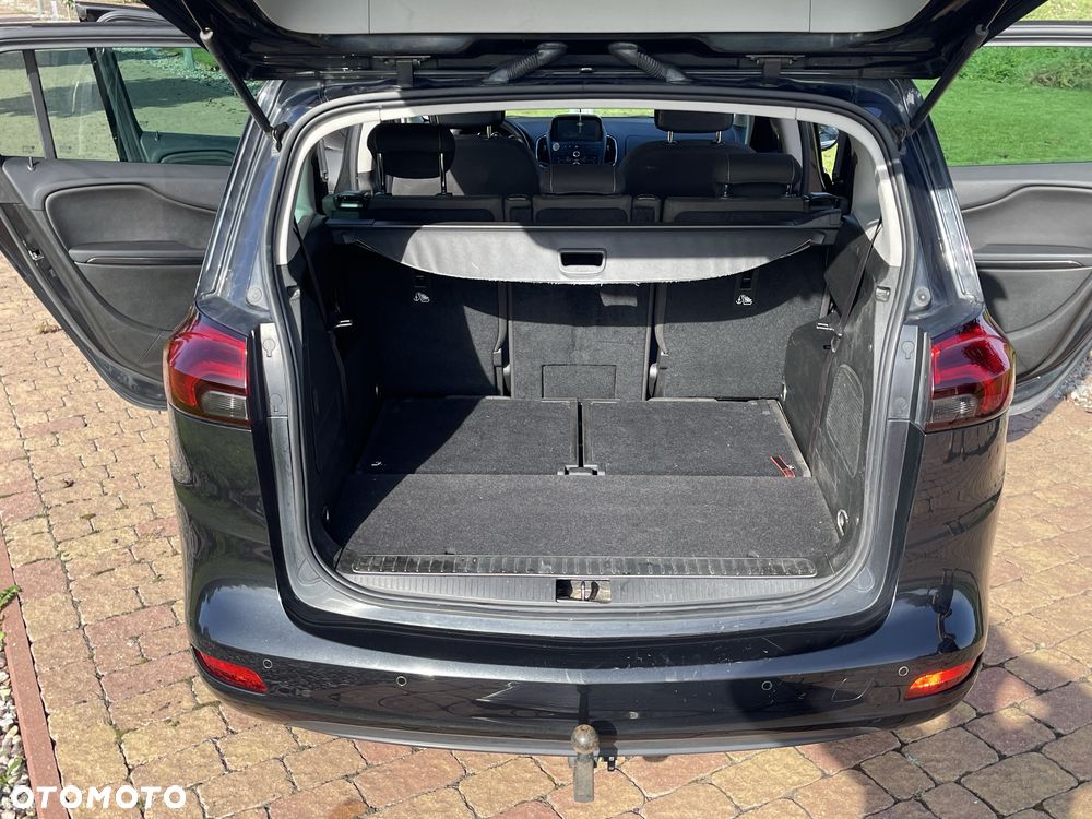Opel Zafira - 9
