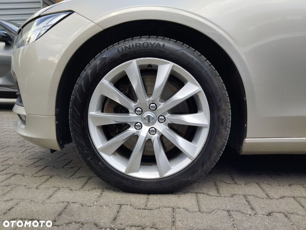 Volvo V90 D5 AWD Momentum - 20