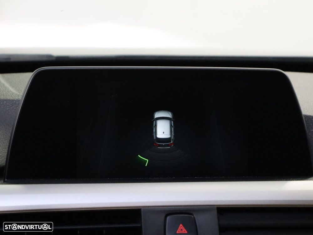 BMW 318 d Advantage - 15