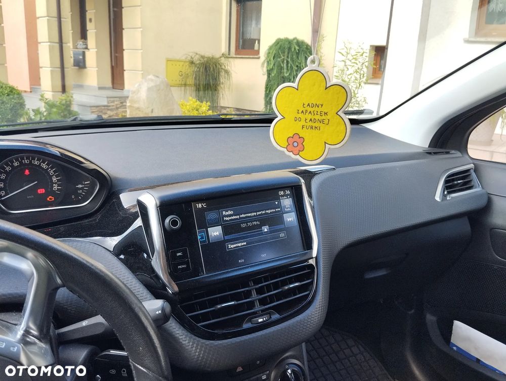 Peugeot 2008 1.2 Pure Tech Active EU6 - 9