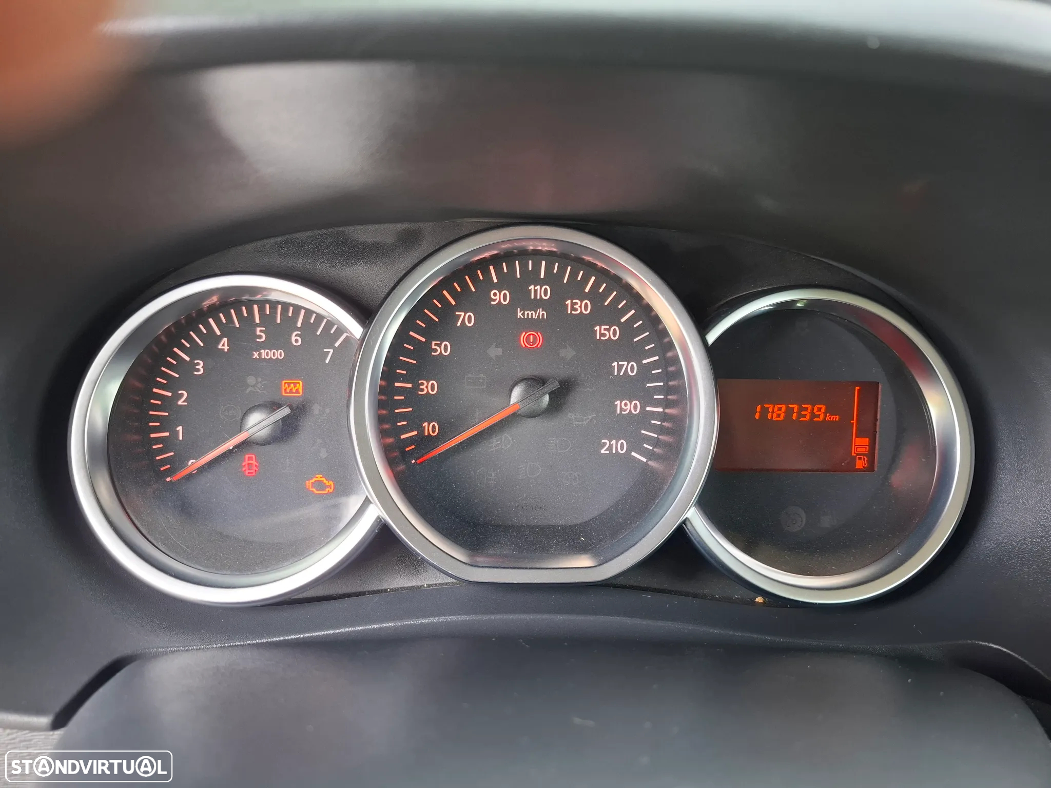 Dacia Lodgy 1.5 Blue dCi Stepway 7L - 19