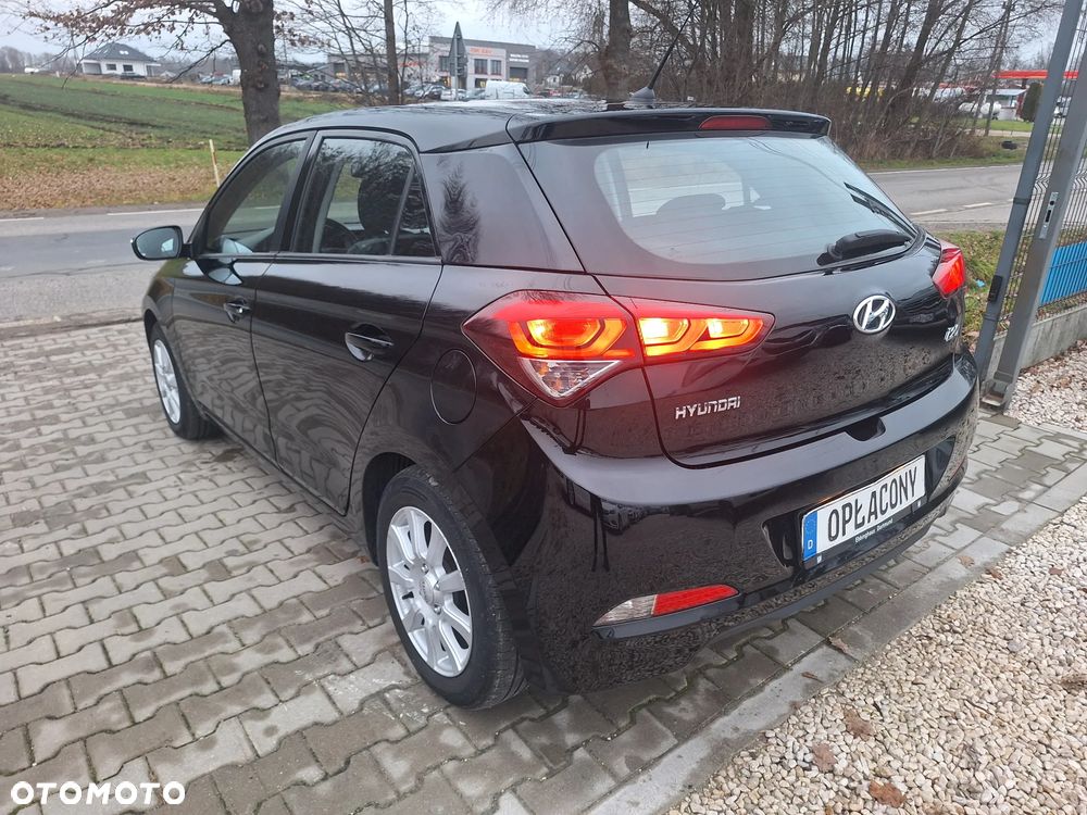 Hyundai i20 1.2 Trend - 8