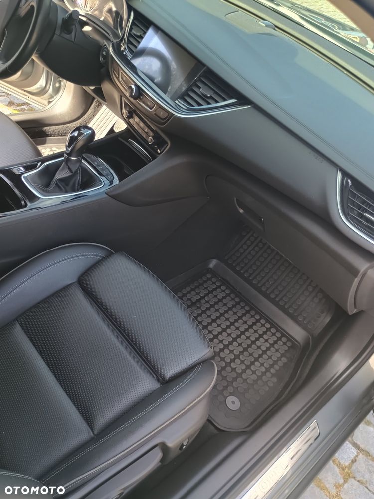 Opel Insignia 2.0 CDTI Innovation S&S - 11