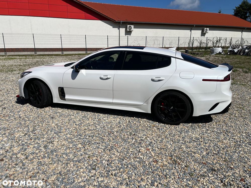 Kia Stinger 3.3 T-GDI V6 GT AWD - 4