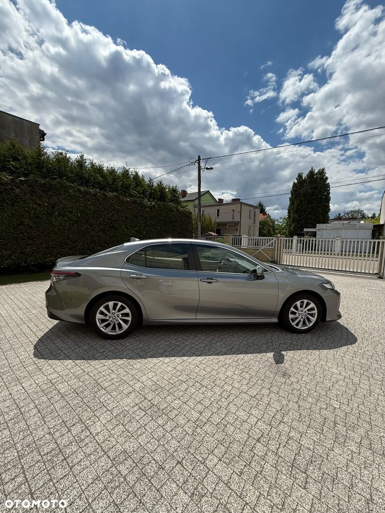 Toyota Camry 2.5 Hybrid Comfort CVT - 6