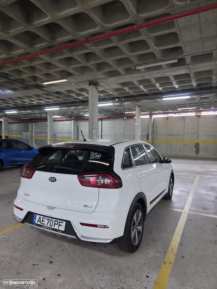 Kia Niro 1.6 GDi HEV - 8