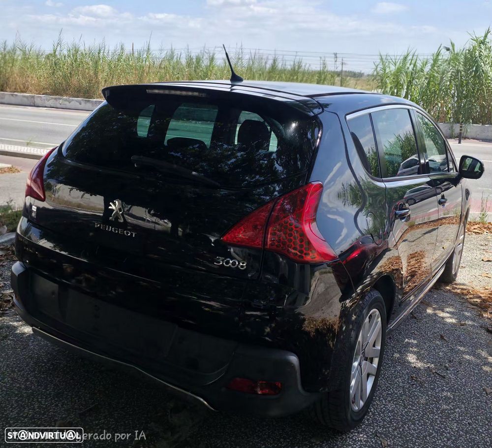 Peugeot 3008 2.0 HDi Hybrid4 - 4