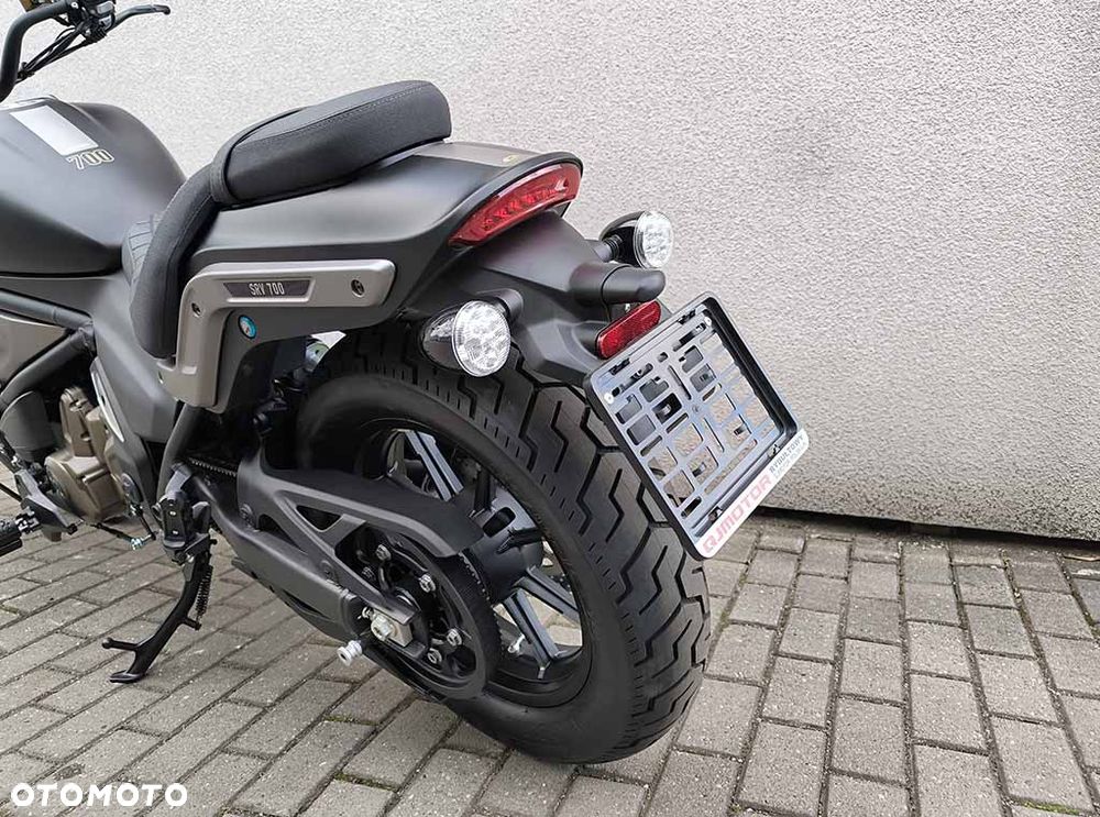 QJMOTOR SRV 700 - 11