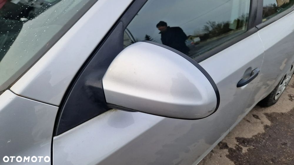 KIA CEED I LUSTERKO LEWE S9 - 1