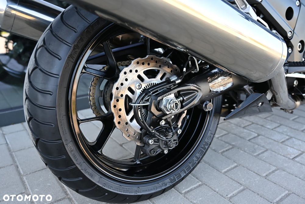 Kawasaki ZZR - 35