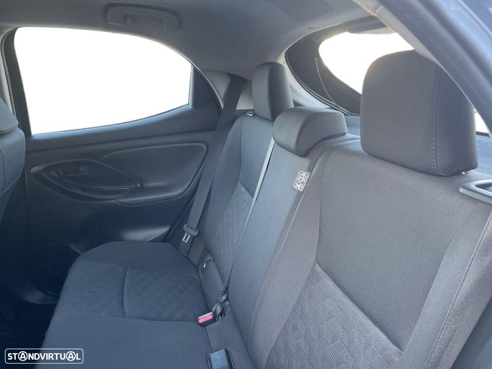 Toyota Yaris - 12