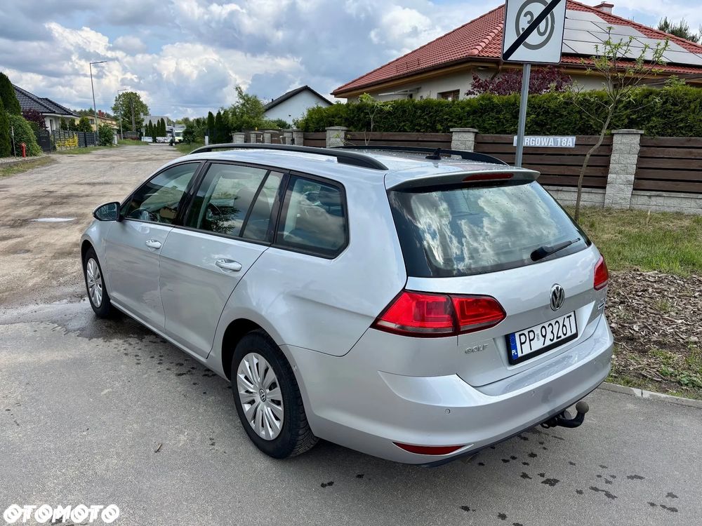 Volkswagen Golf - 5