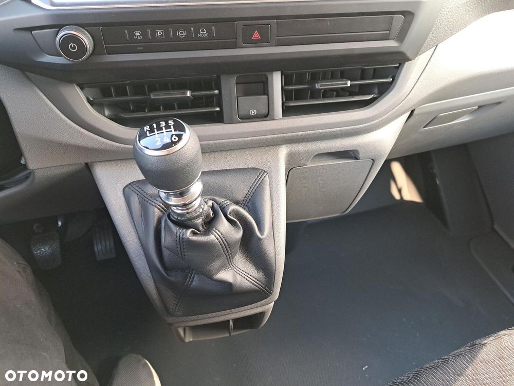 Volkswagen Transporter NOWY TRANSPORTER 3.500 Kombi 2.0 TDI 110 kW 6-G - 40