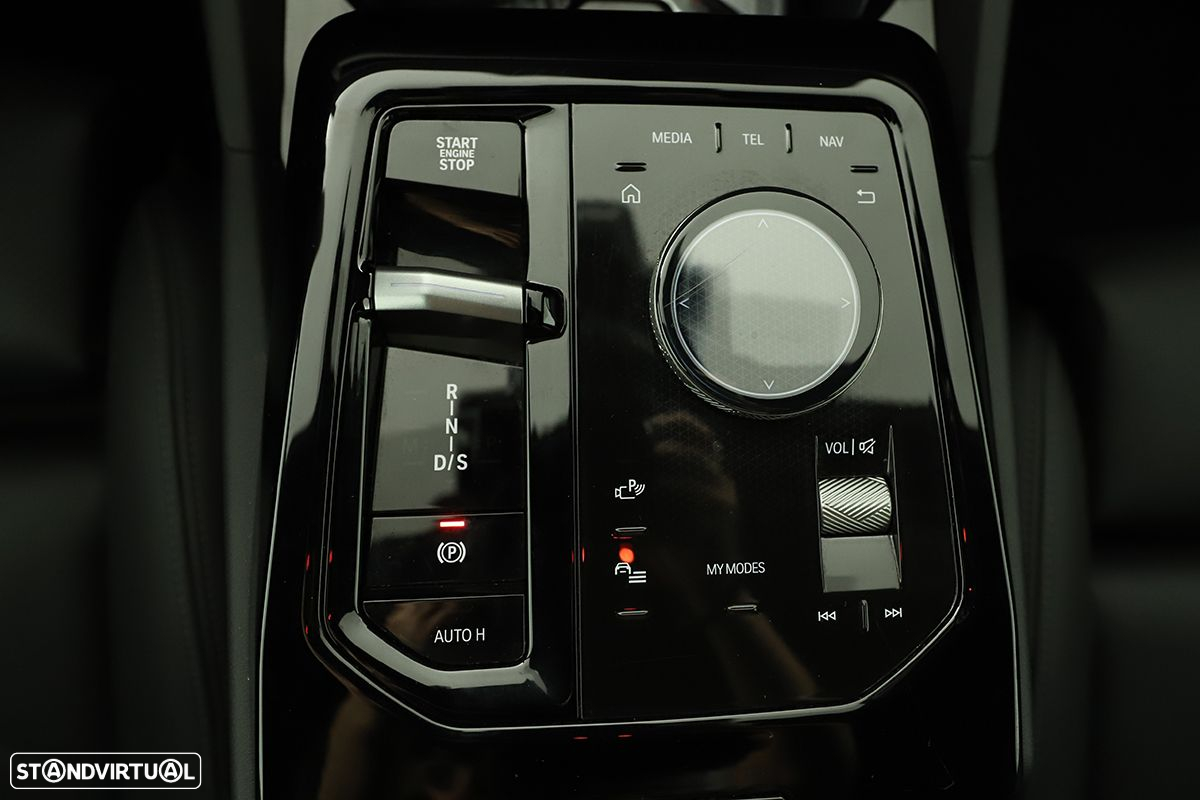 BMW 520 d Pack Desportivo M - 17