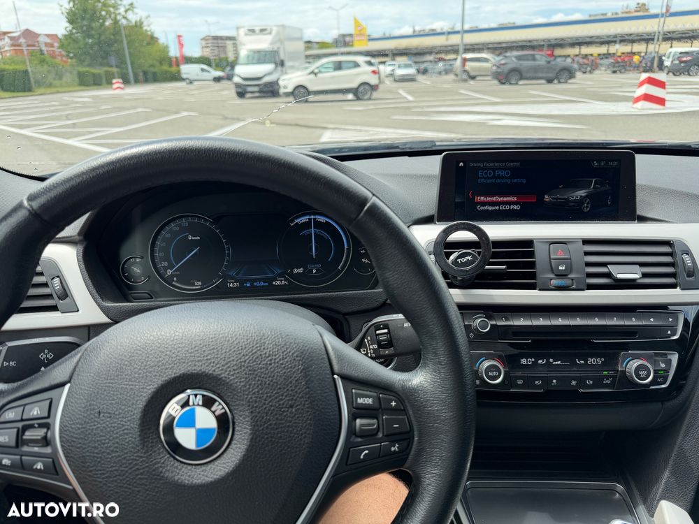 BMW Seria 3 - 21