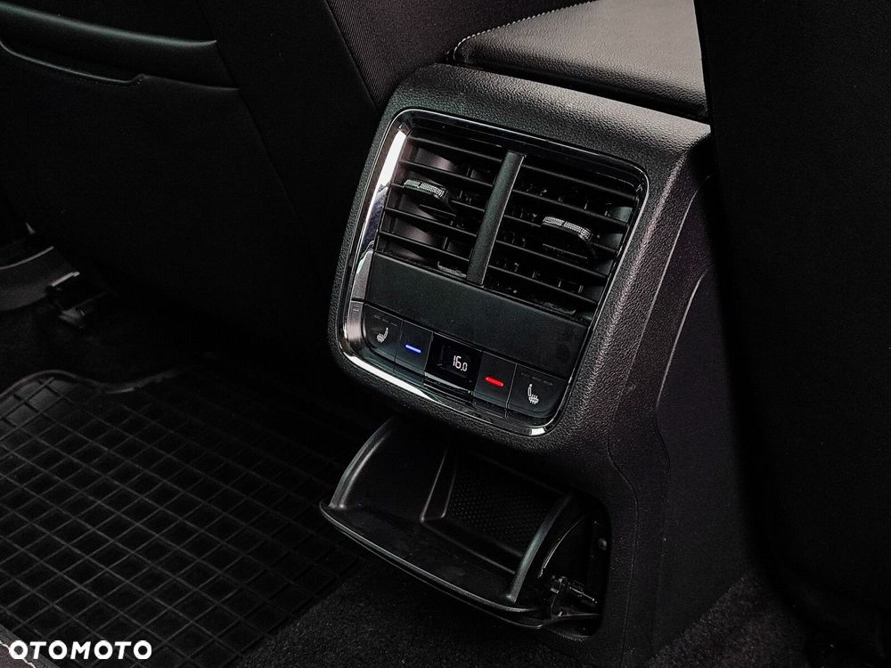 Skoda Octavia 2.0 TDI Style DSG - 14