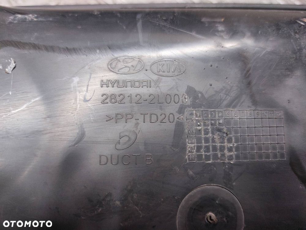 OBUDOWA FILTRA + PRZEPŁYWOMIERZ + RURA DOLOT HYUNDAI I30 I 1.6 CRDI - 3