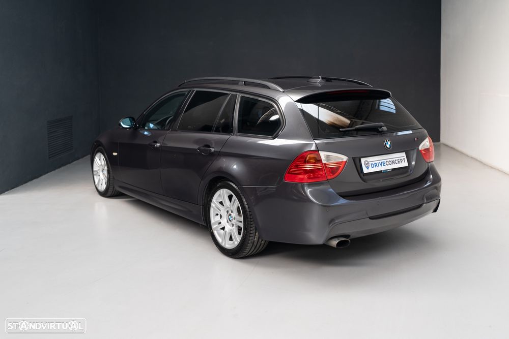 BMW 318 d - 16
