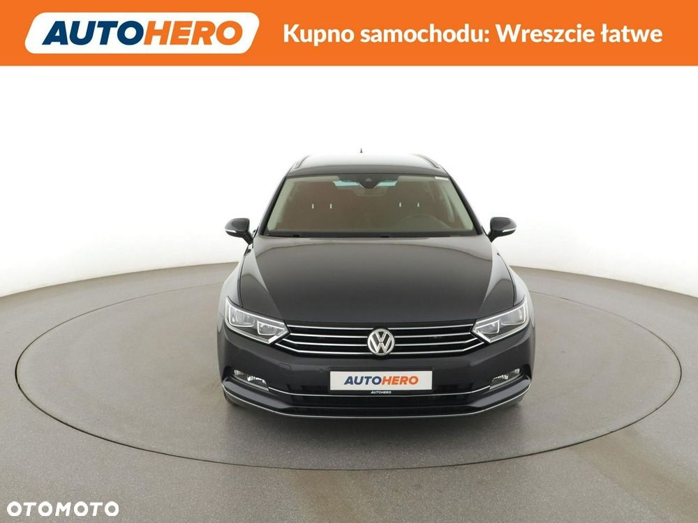 Volkswagen Passat Variant 2.0 TDI SCR DSG (BlueM Tech) Comfortline - 12