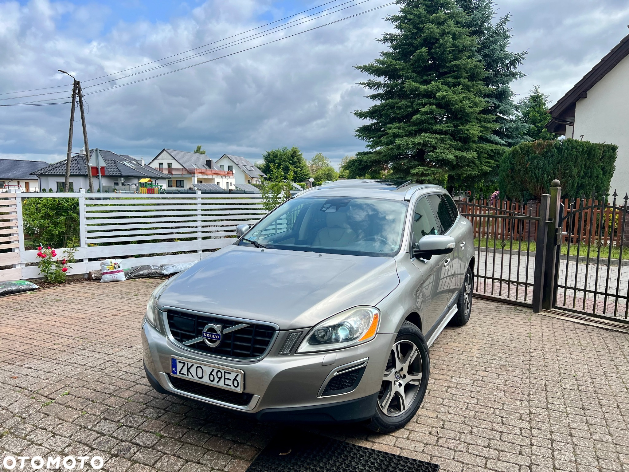 Volvo XC 60 - 2