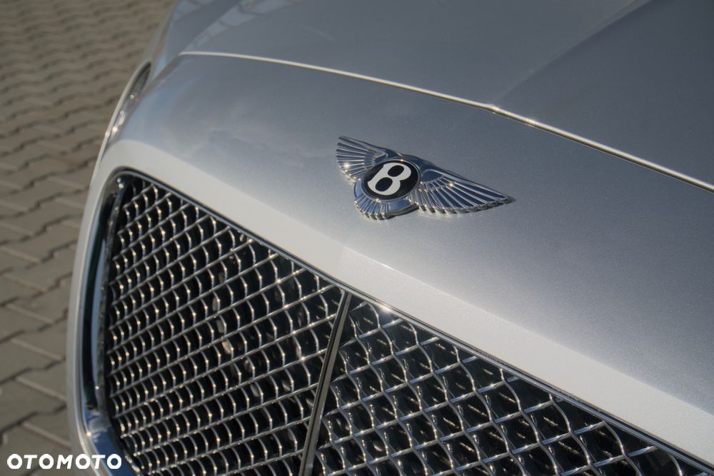 Bentley Continental GT W12 - 10