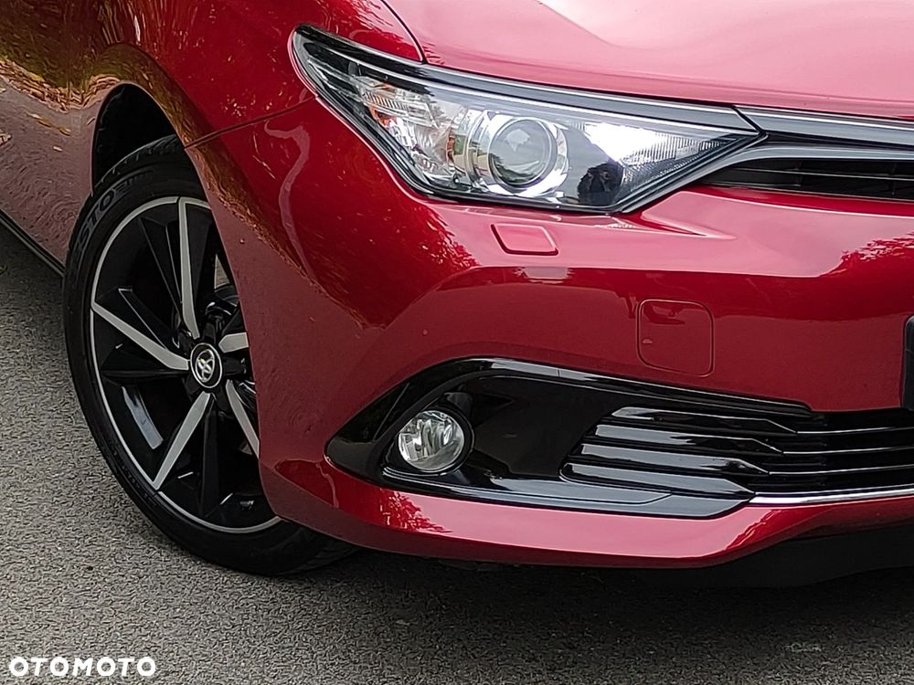 Toyota Auris 1.8 VVT-i Hybrid Automatik Touring Sports Design Edition - 16