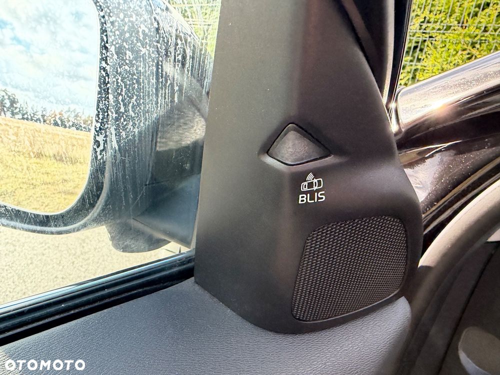 Volvo V60 D3 Geartronic Summum - 32