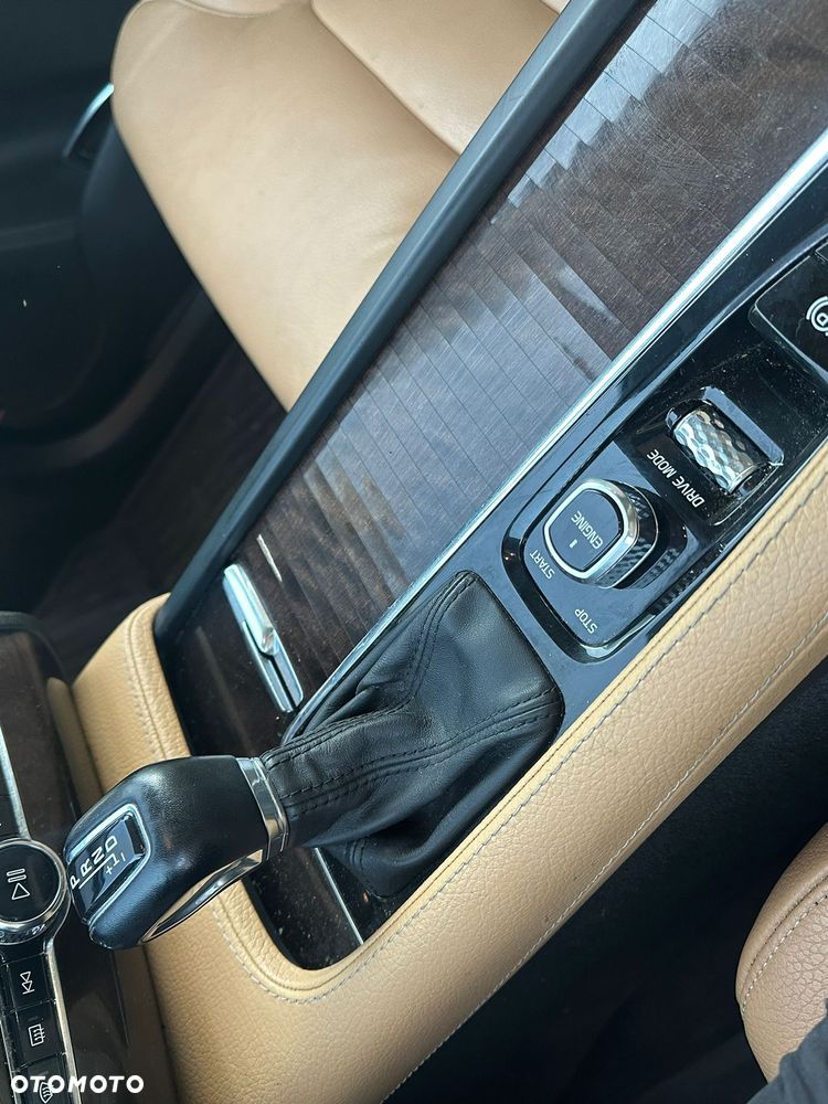 Volvo XC 90 T6 AWD Momentum 7os - 19