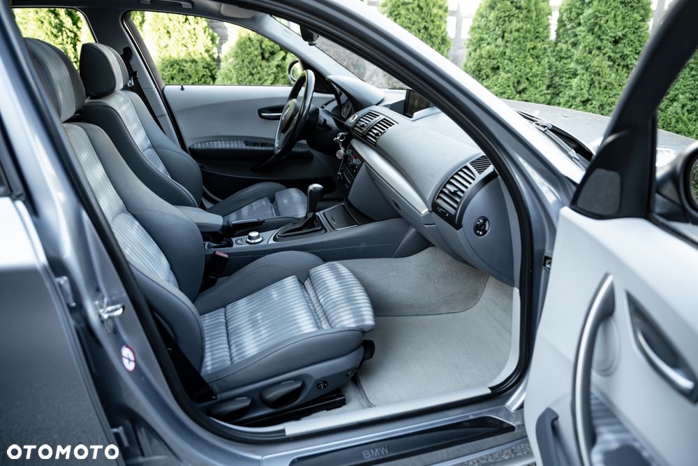 BMW Seria 1 - 25