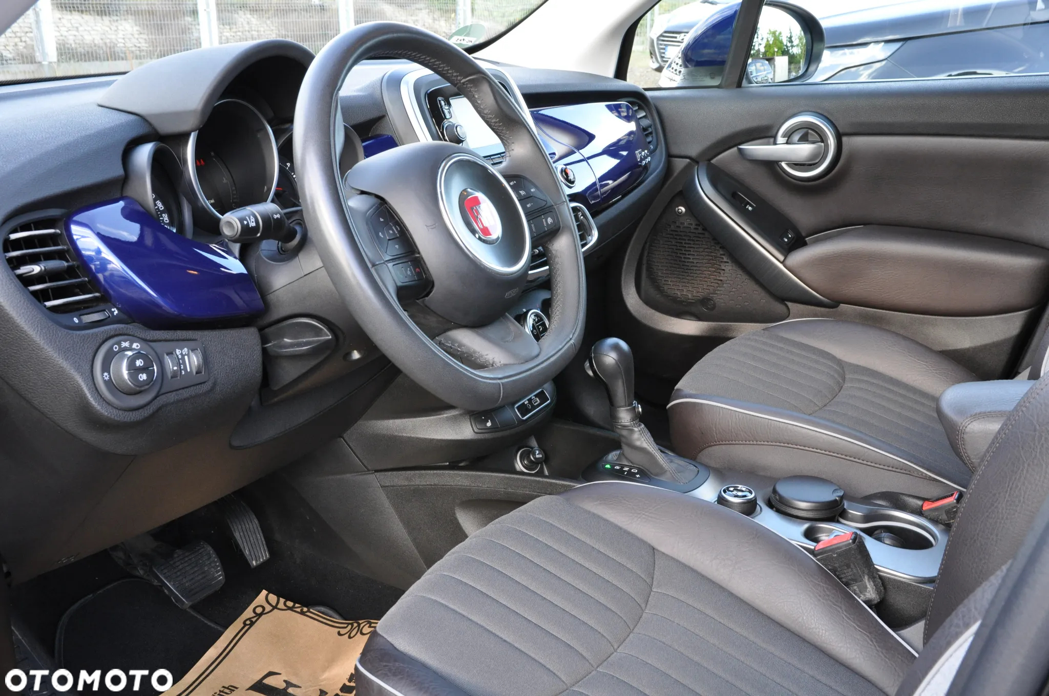 Fiat 500X 1.6 Multijet 4x2 S&S DCT Lounge - 8