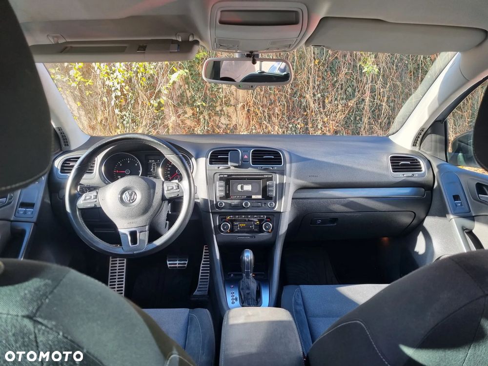 Volkswagen Golf 1.6 TDI DPF DSG Style - 16