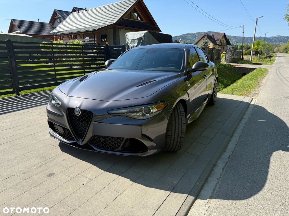 Alfa Romeo Giulia 2.9 Bi Turbo V6 Quadrifoglio - 1