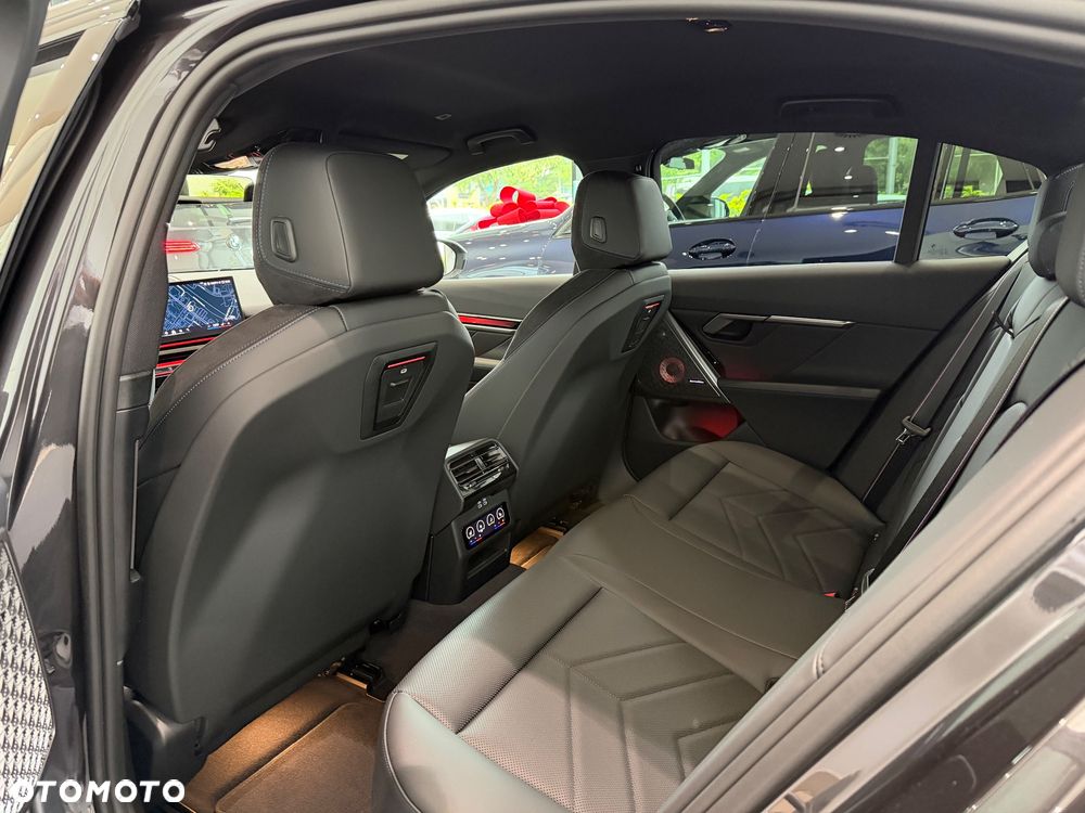 BMW Seria 5 520d xDrive mHEV - 6