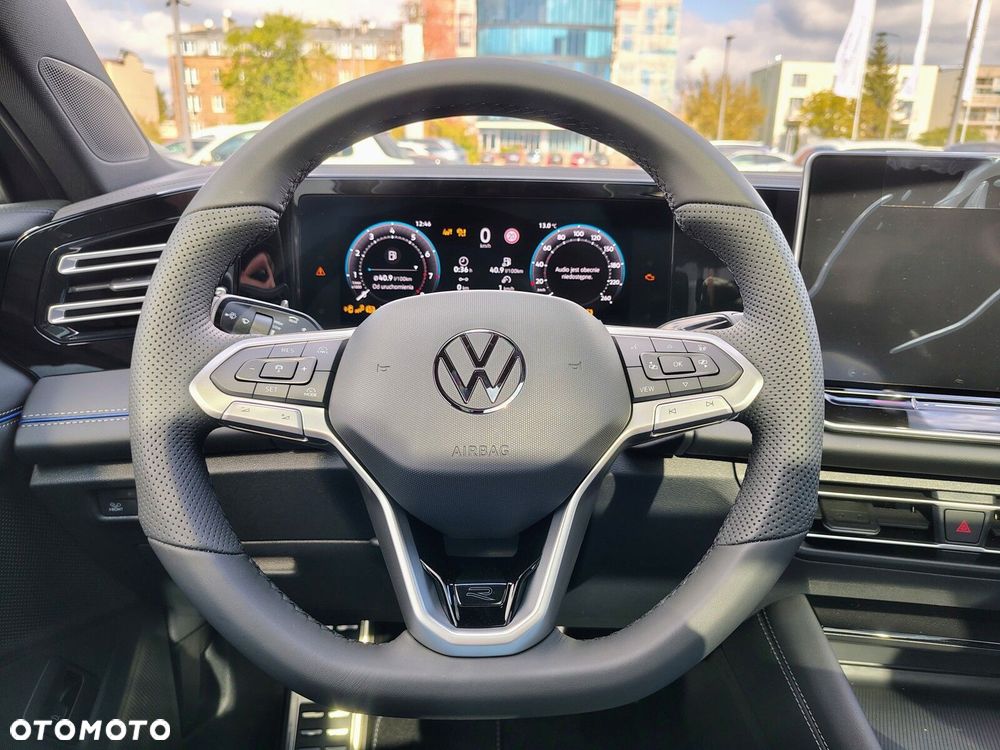 Volkswagen Tiguan - 16