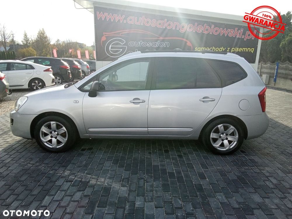 Kia Carens - 14