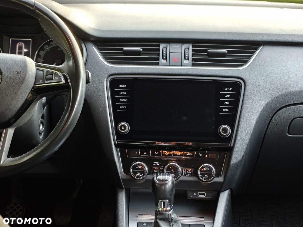Skoda Octavia - 10