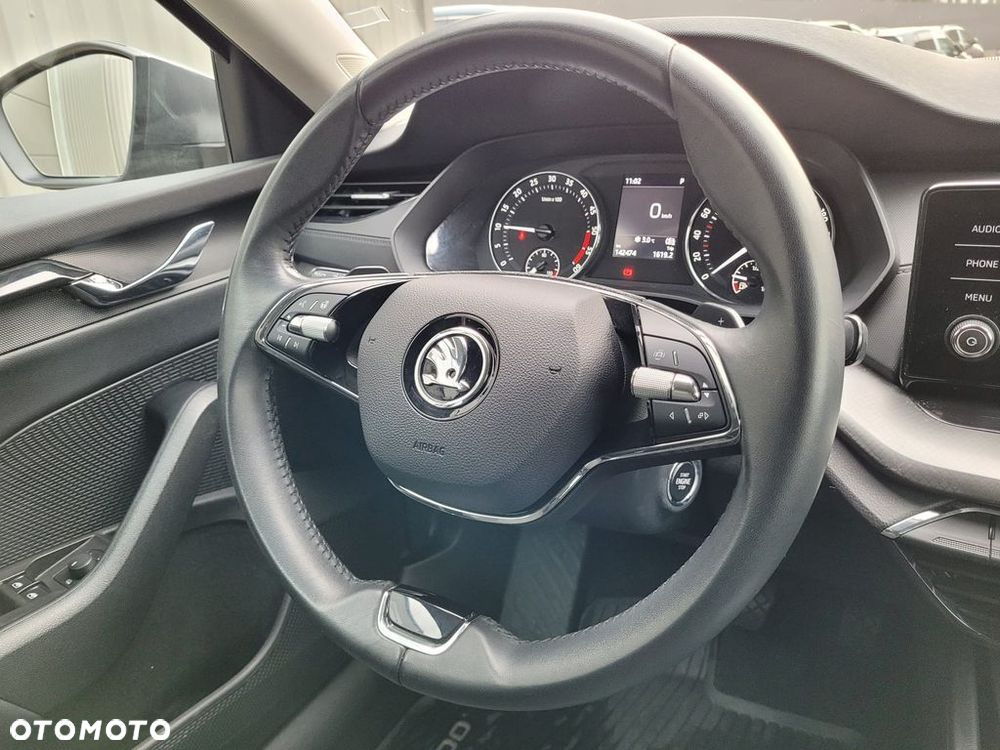 Skoda Octavia 2.0 TDI Ambition DSG - 9
