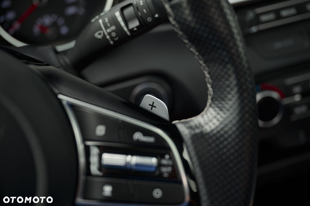 Kia Ceed 1.4 T-GDI DCT OPF GT Line - 33