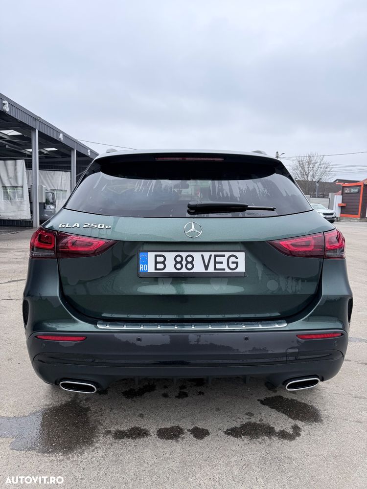 Mercedes-Benz GLA - 5