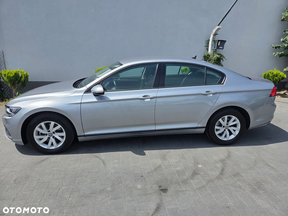 Volkswagen Passat - 3