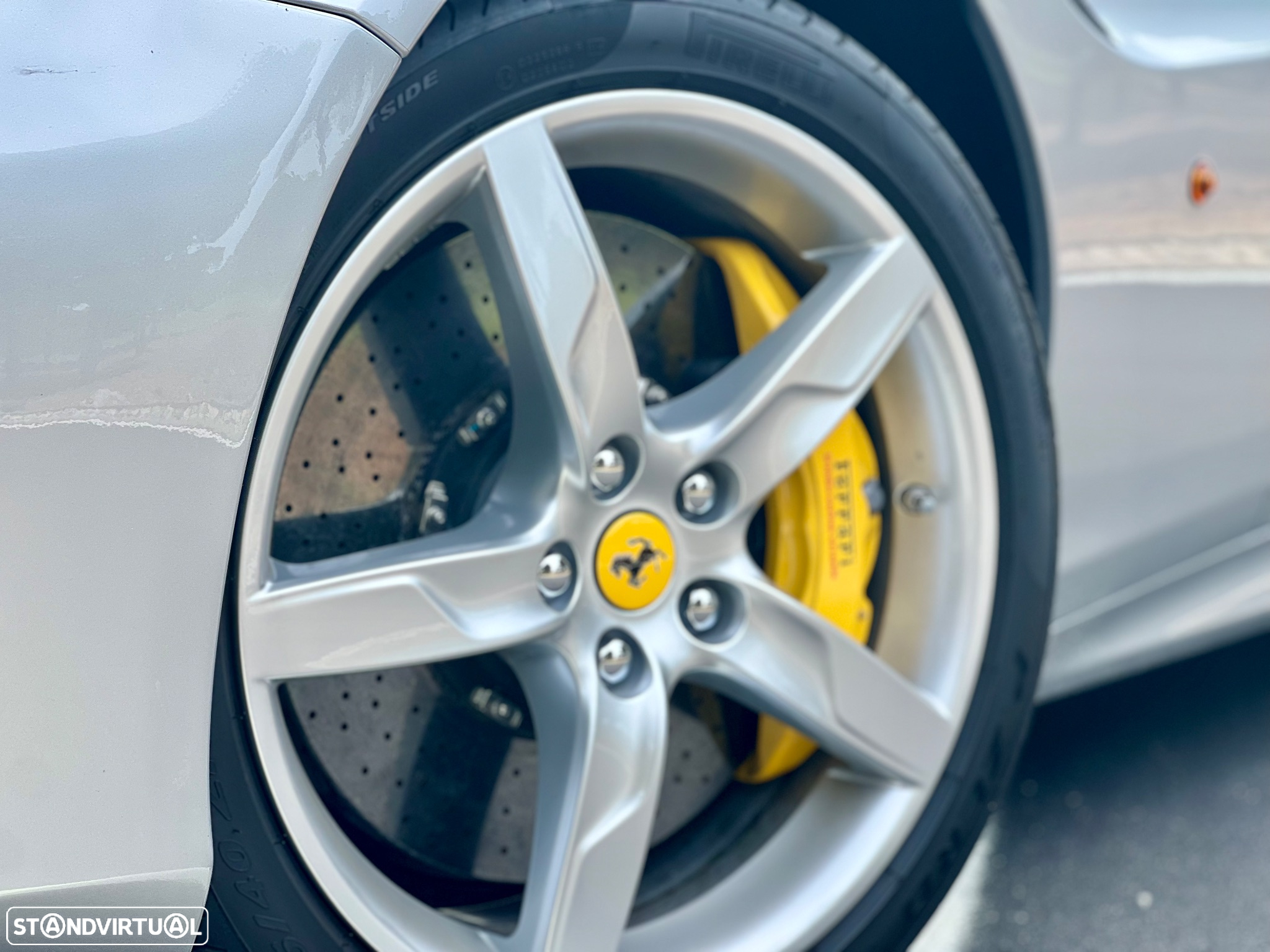 Ferrari California - 25
