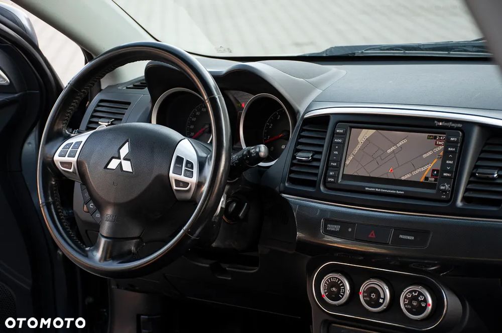 Mitsubishi Lancer 1.8 CVT Intense - 6