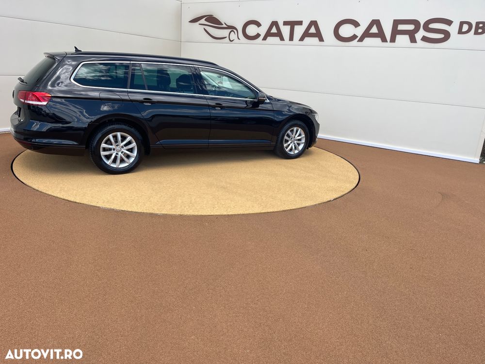 Volkswagen Passat 2.0 TDI (BlueMotion Technology) Comfortline - 17