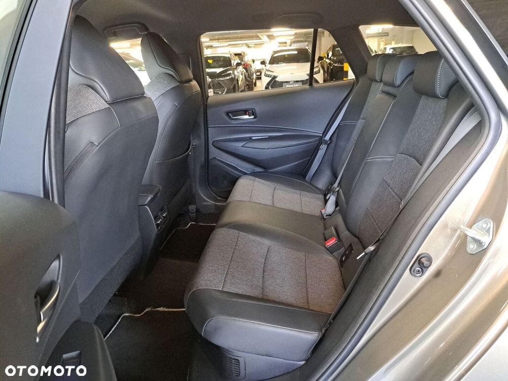 Toyota Corolla 1.8 Hybrid Style - 13