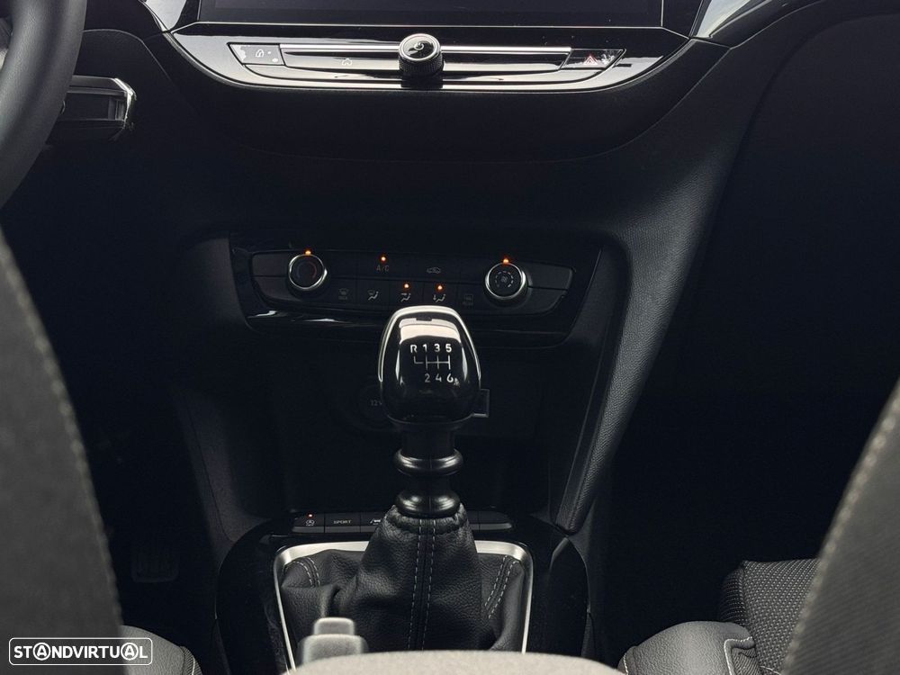 Opel Corsa 1.2 T GS - 16