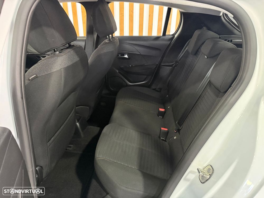 Peugeot 208 1.2 PureTech Active Pack - 12