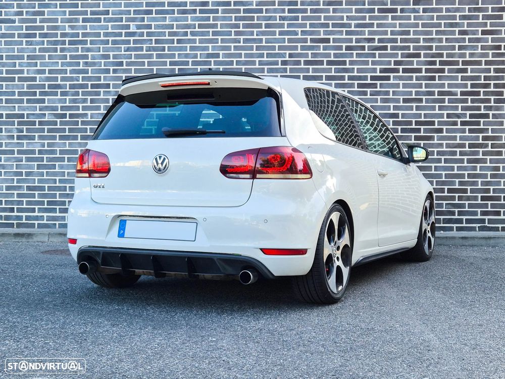 VW Golf 2.0 GTI DSG - 29