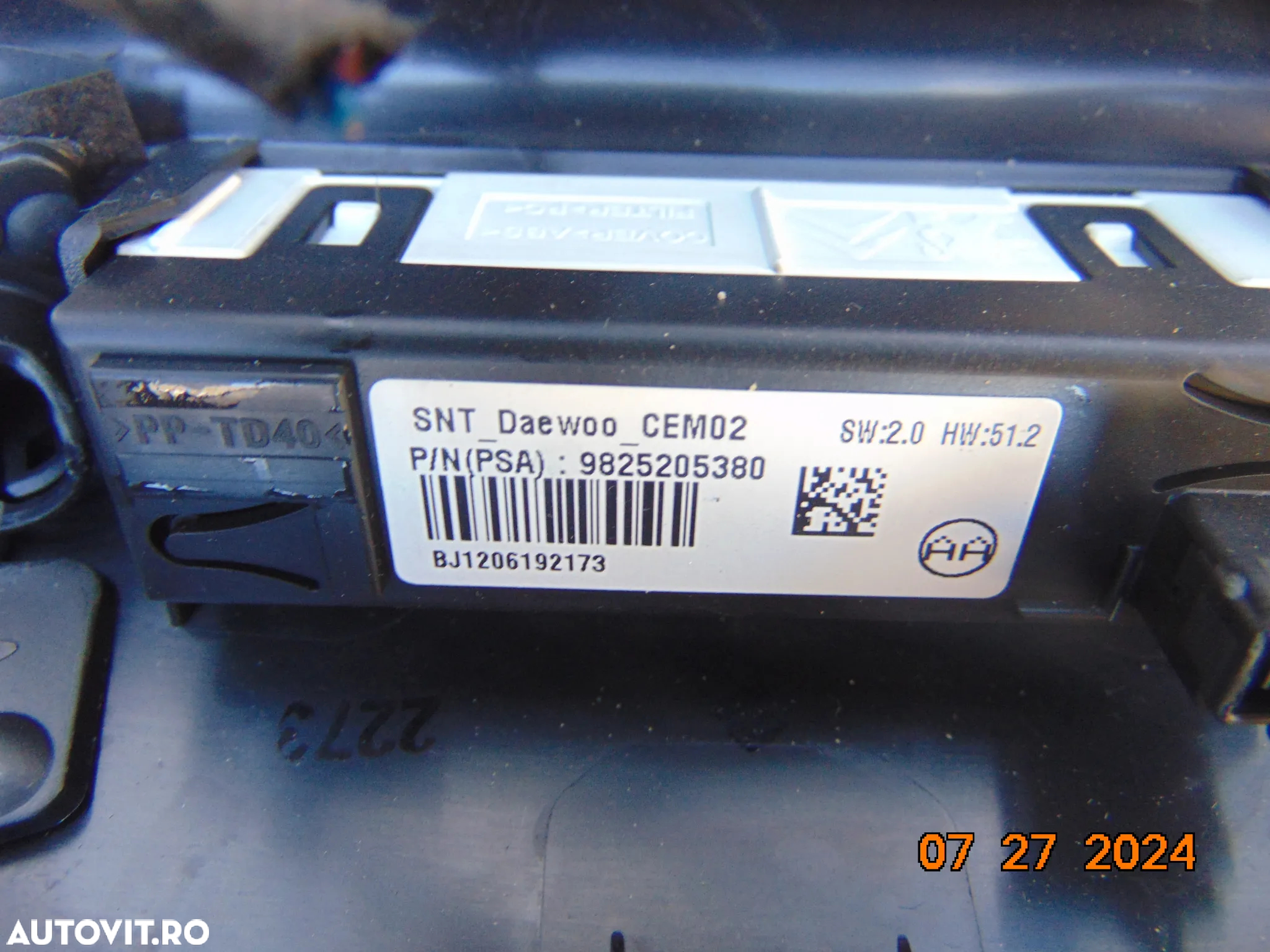 Plafoniera Peugeot 208 dupa 2019 308 508 2008 3008 cod 9814757480 citroen c3 opel crossland 9825205380 - 5