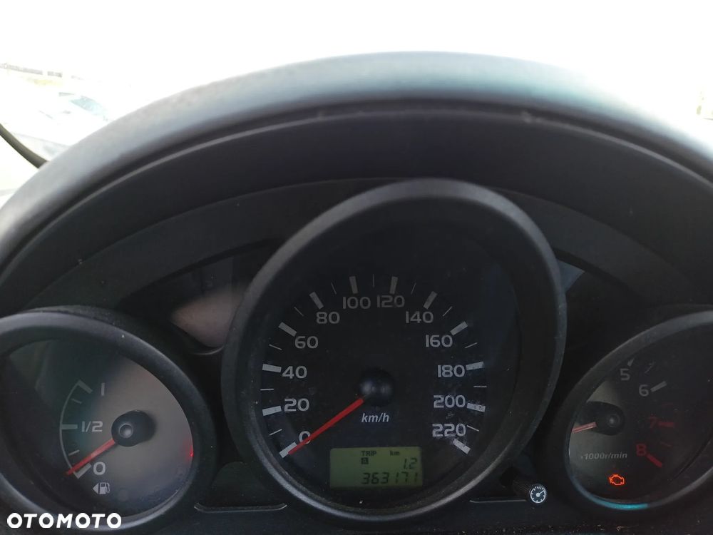 Mitsubishi Colt - 13